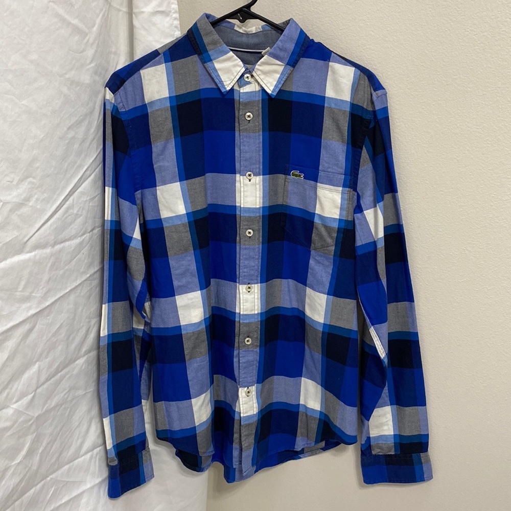 Men’s Lacoste casual button down long sleeved shirt. Size medium.